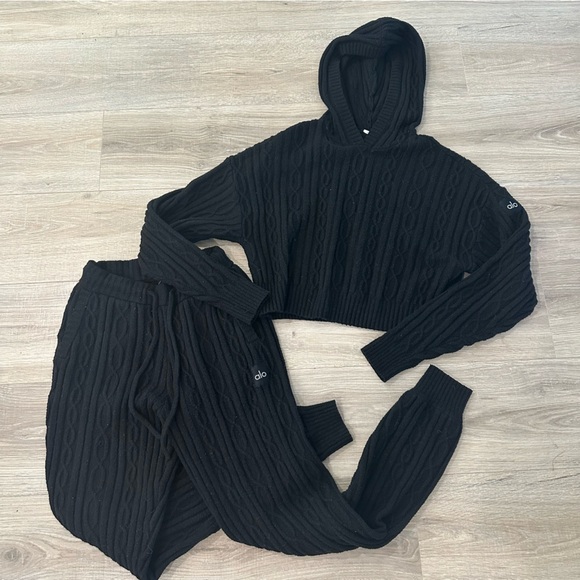 ALO Yoga Sweaters - Alo black cable knit hooded sweatshirt and knit sweatpants set